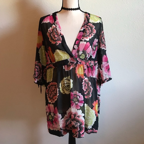 Floral CAbi Sheer Tunic - Picture 3 of 5